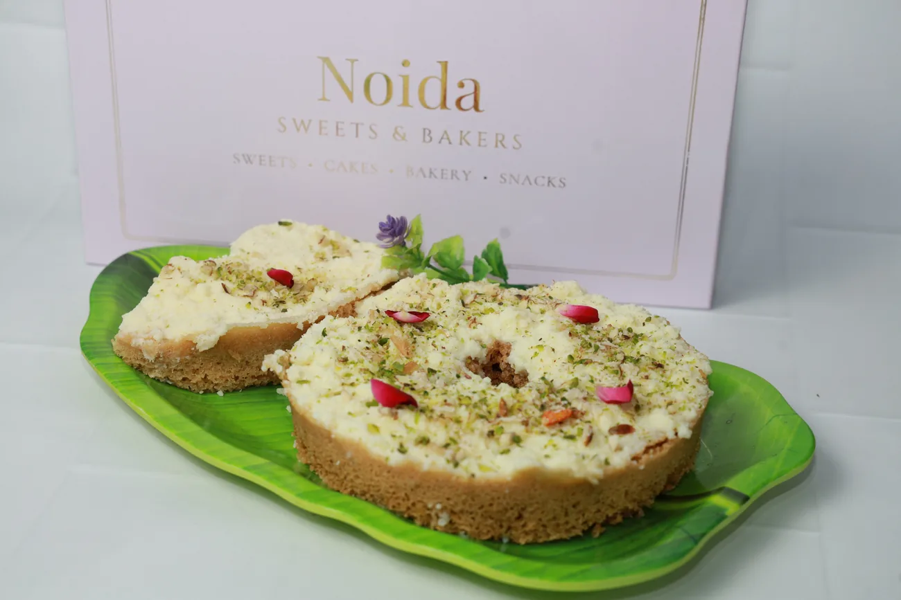 Malai ghewar with our gift box — our photo